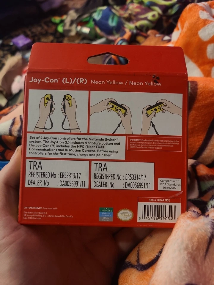 RARE Genuine Nintendo Joy-Con (L/R) Wireless Controllers for Switch Neon Yellow - Image 4 of 4