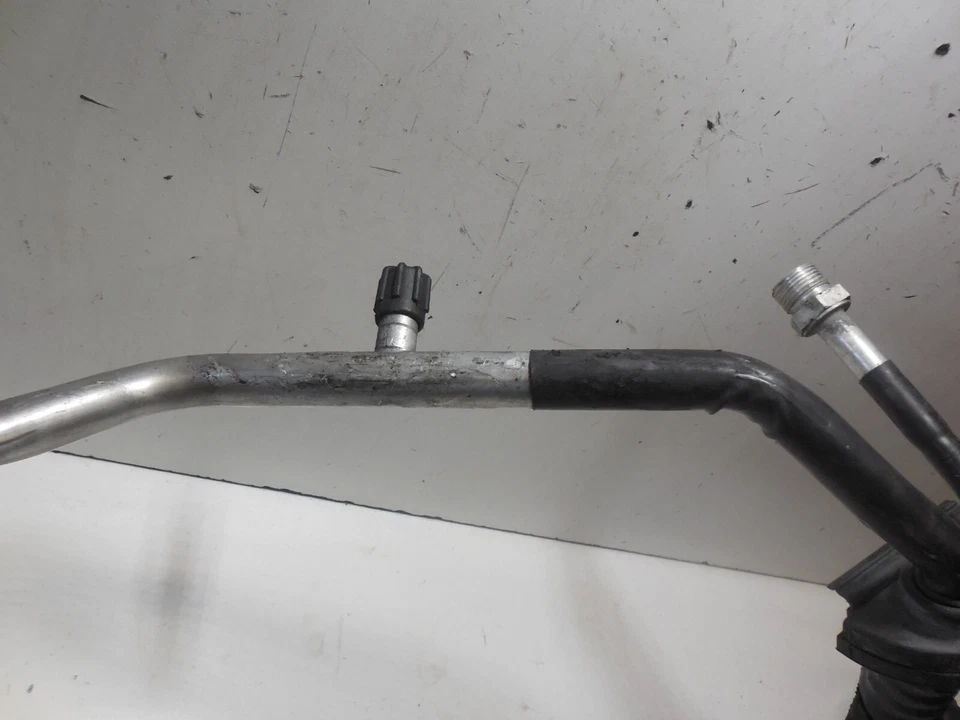 05-08 Líneas de manguera de alta baja presión aire acondicionado alta 3,2 L C6 para Audi A6 Quattro Foto 3 de 4