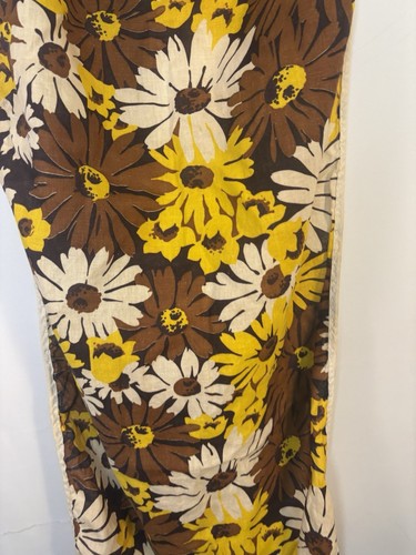 Vintage Ironing Board Fabric Conversation Brown Yellow White Daisies Floral FLAW - Picture 3 of 11