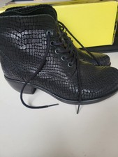 Women's Ankle Fly Back  Boots  Black Size 38