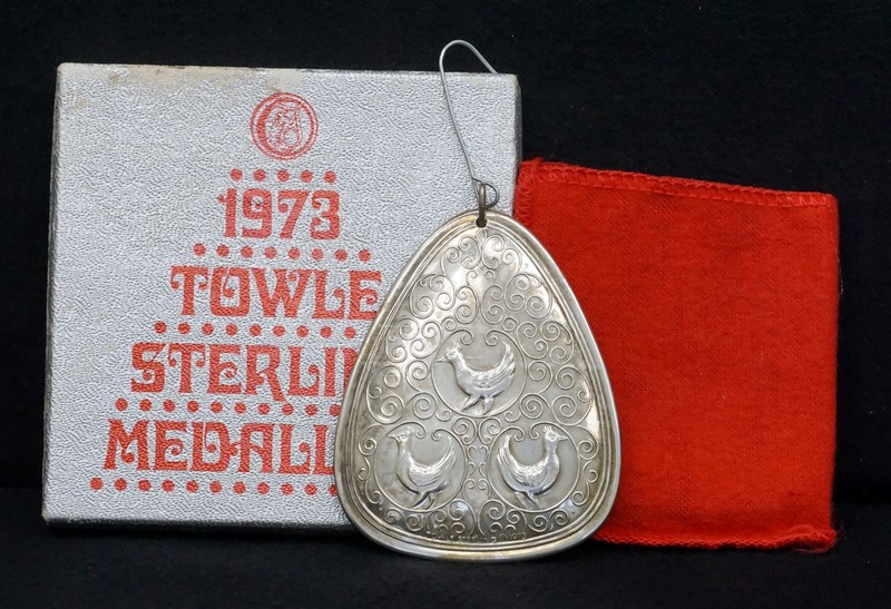 1973 TOWLE Sterling Silver Medallion Ornament .925 W/Box & Bag