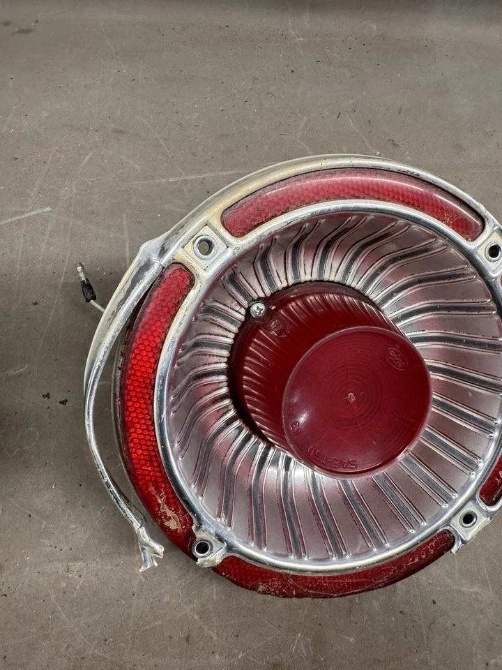 1962 Ford Fairlane Tail Light Lamp Taillight Lens Housings Ranchero Taillamp OEM - Image 4 of 4