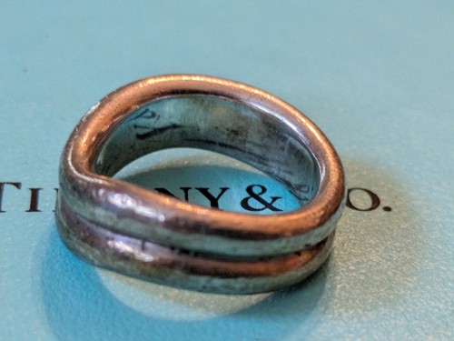 Anillo Tiffany & Co Elsa Peretti Plata Esterlina Doble Onda Curvada Talla 6 - Imagen 3 de 11
