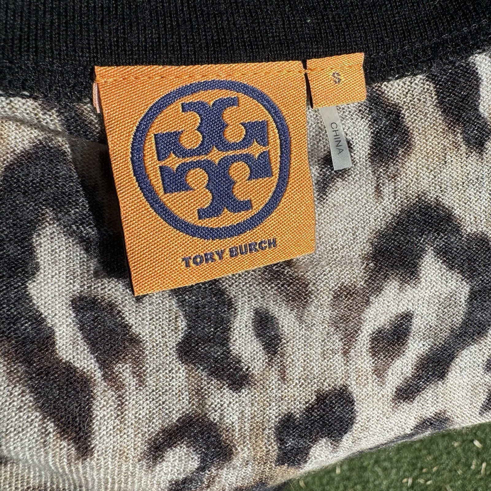 Tory Burch Rare Women’s Leopard  Print Cardigan 100percent  Wool  Long Sweater  Size S image 4