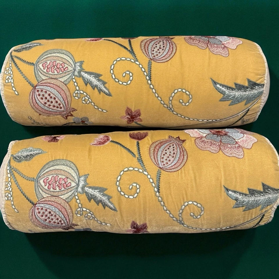 (2件套)6x18刺绣石榴花卉螺栓装饰枕头 — 第 2/4 张图片