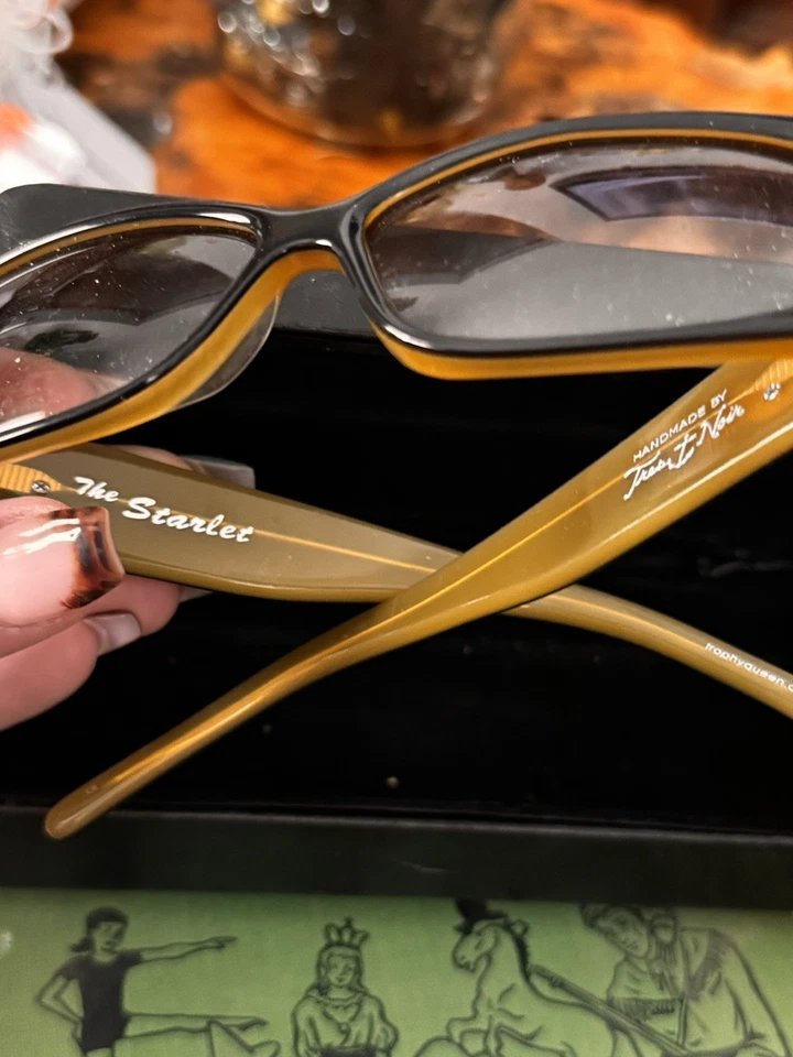 Gafas de sol vintage Tres Noir Trophy Queen edición limitada (The Scarlet) Foto 3 de 4