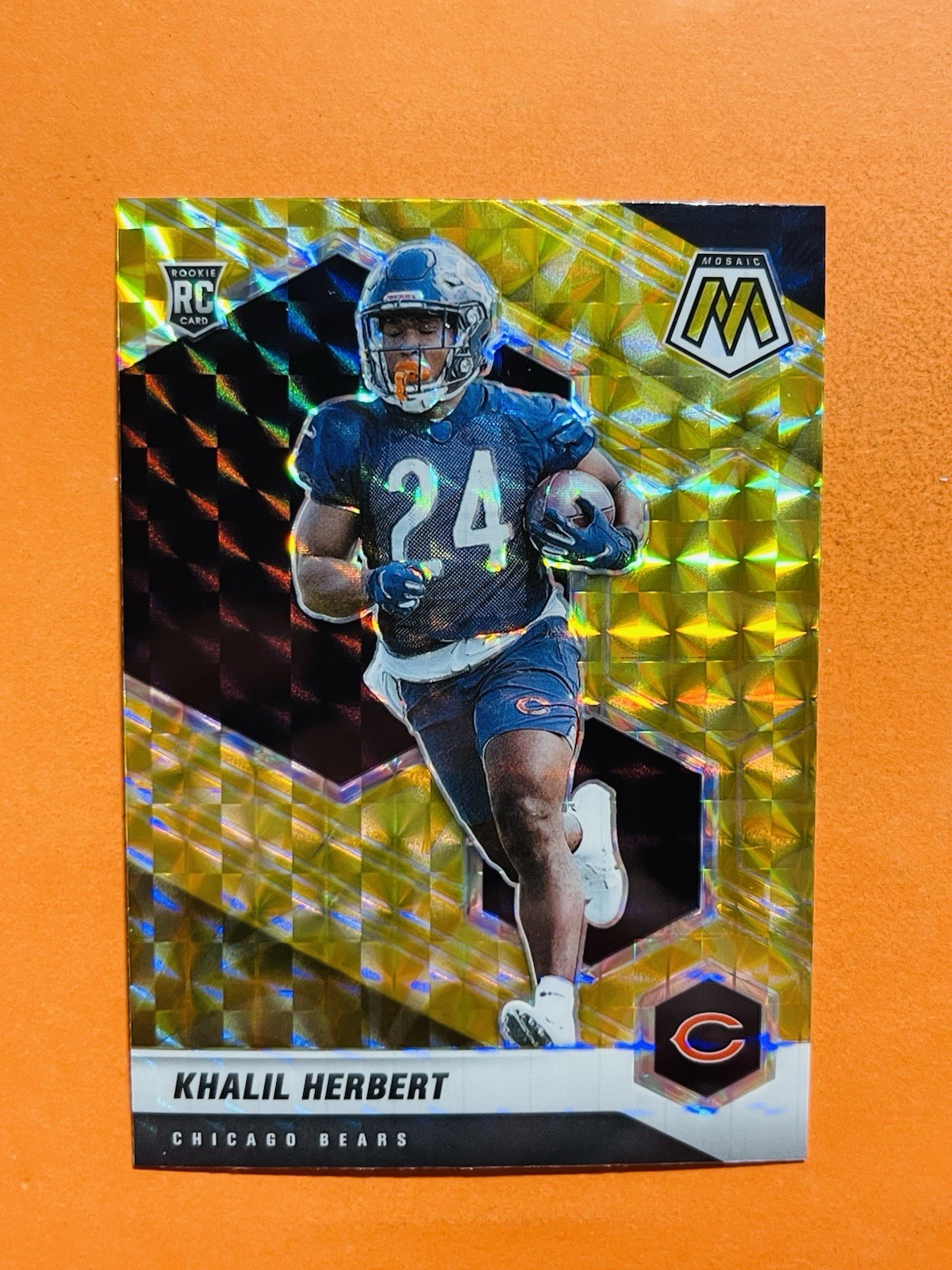 2021 Panini Mosaic Reactive Yellow Khalil Herbert #380 Rookie Chicago Bears RC