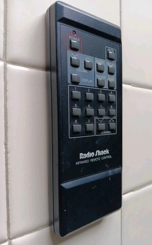 Telecomando infrarossi RadioShack, testato, funzionante - Foto 1 di 6