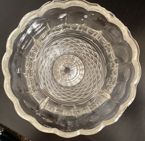 Vintage STUART CRYSTAL TRUMPET VASE ,flared rim,decorative base - Picture 5 of 5