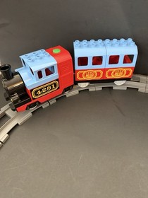 LEGO DUPLO My First Train Set 10507 *missing goat. Train works!