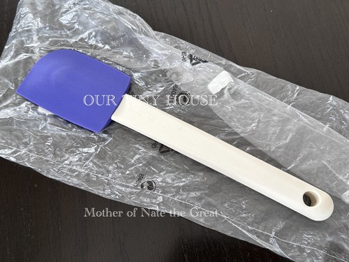 Tupperware Saucy Silicone Spatula 10.5" Baking Berry Bliss Purple & White #4267