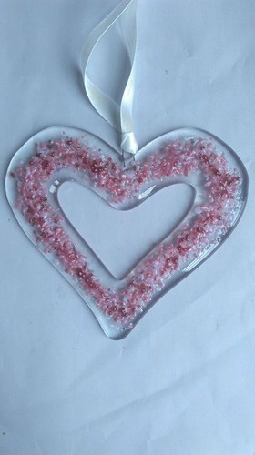 Heart keepsake /bridesmaid, maid of honour flower girl , in fused glass. - Picture 6 of 6