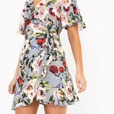 pretty little thing floral dress size 10