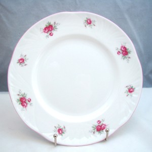 Crown-Staffordshire-SWEETHEART-ROSE-Salad-Plate