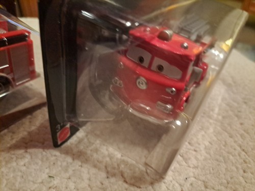 2 Disney Pixar Cars 3 Fire Rescue Trucks Tiny Lugsworth & Red Deluxe 2016 New - Picture 4 of 6