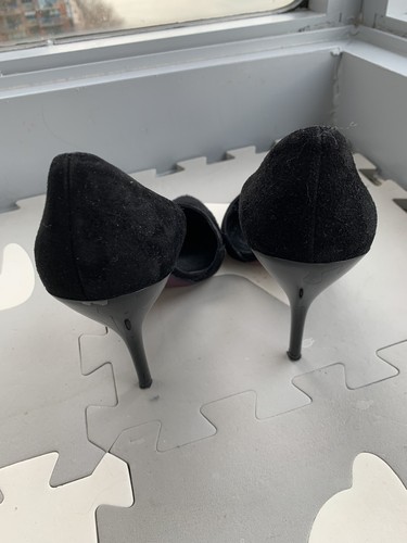Oscar de la Renta Suede Pointed-toe Pumps Size 9 Est. retail $750.00 - Picture 5 of 9