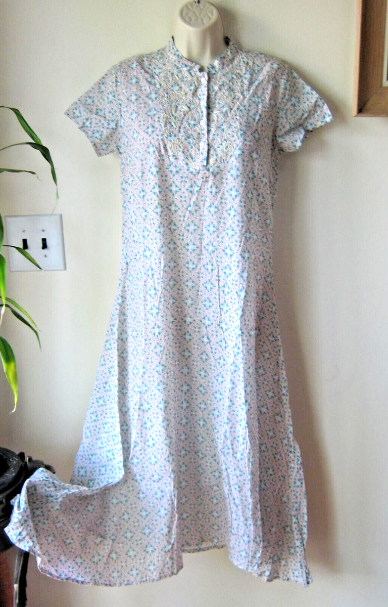 roller rabbit embroidered dress Roller Rabbit Rupi Border Cyril Dress – The Monogram Shop main image 0