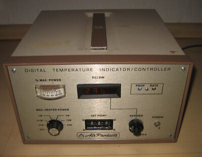 Scientific instruments 3700-APD-E digital temperature indicator controller