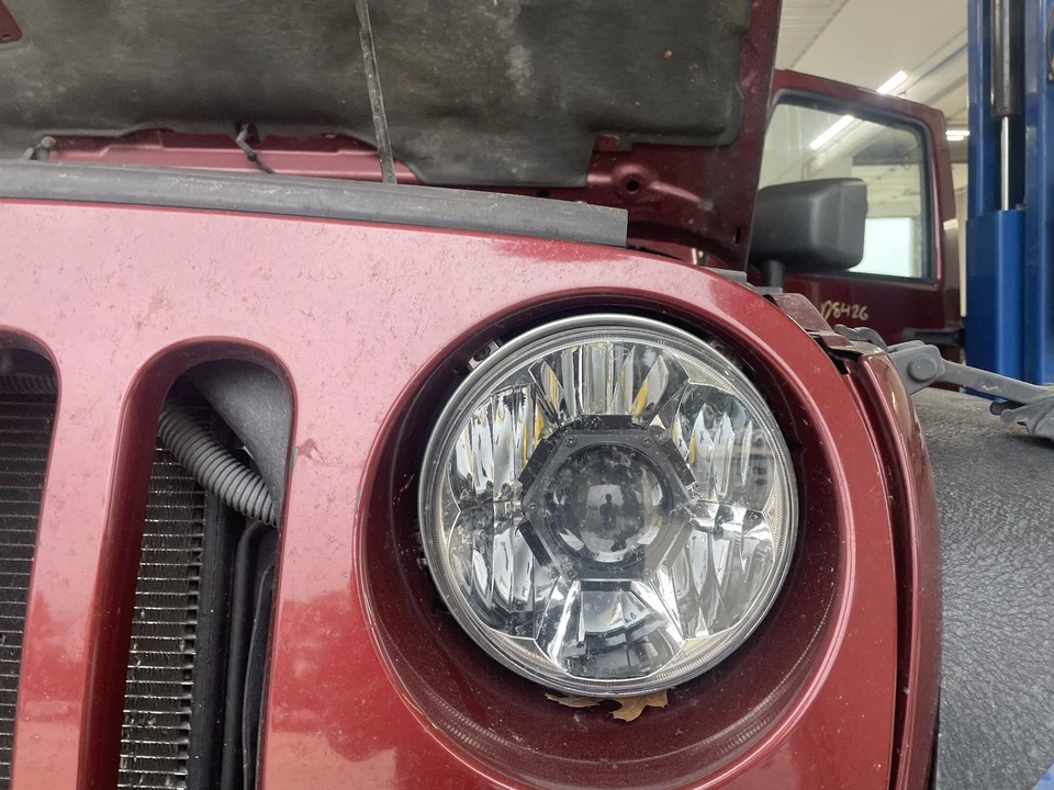 Conjunto de faros derechos usados se adapta a: Jeep Wrangler 2008 grado derecho A Foto 2 de 4