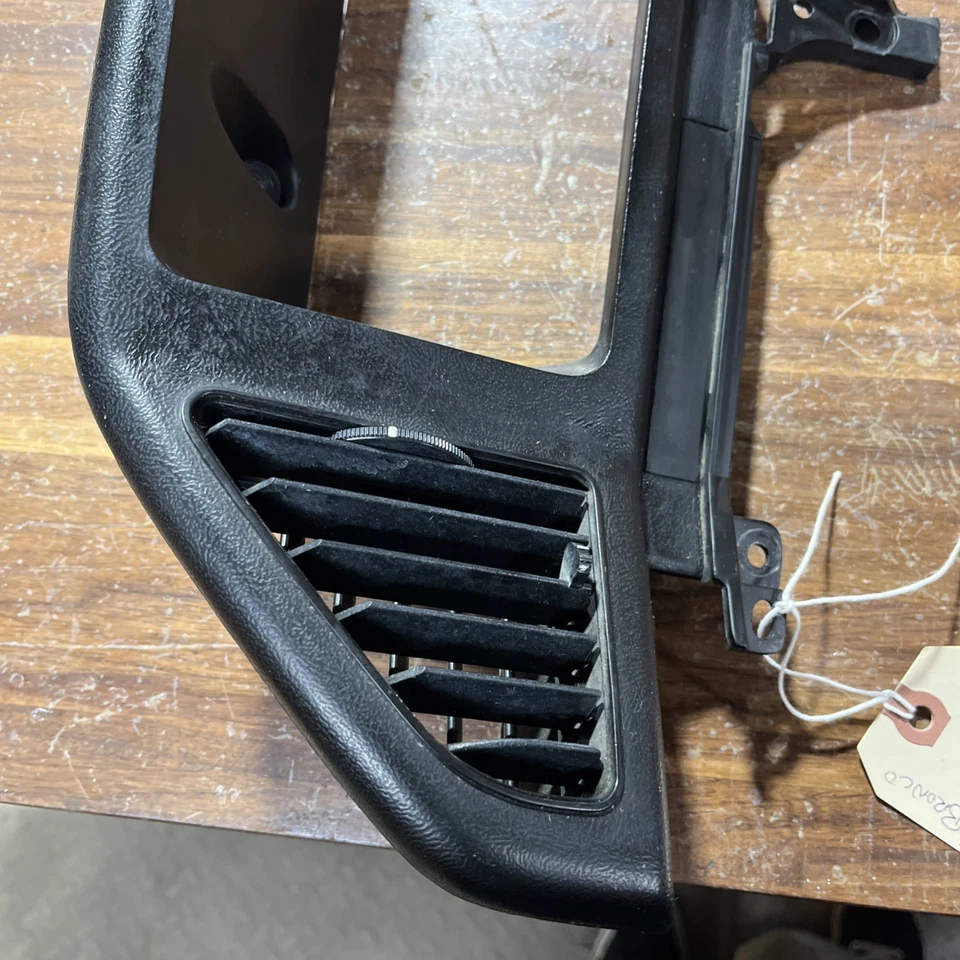 Bisel velocímetro Ford F150/250/Bronco 1987-1991 Foto 2 de 4