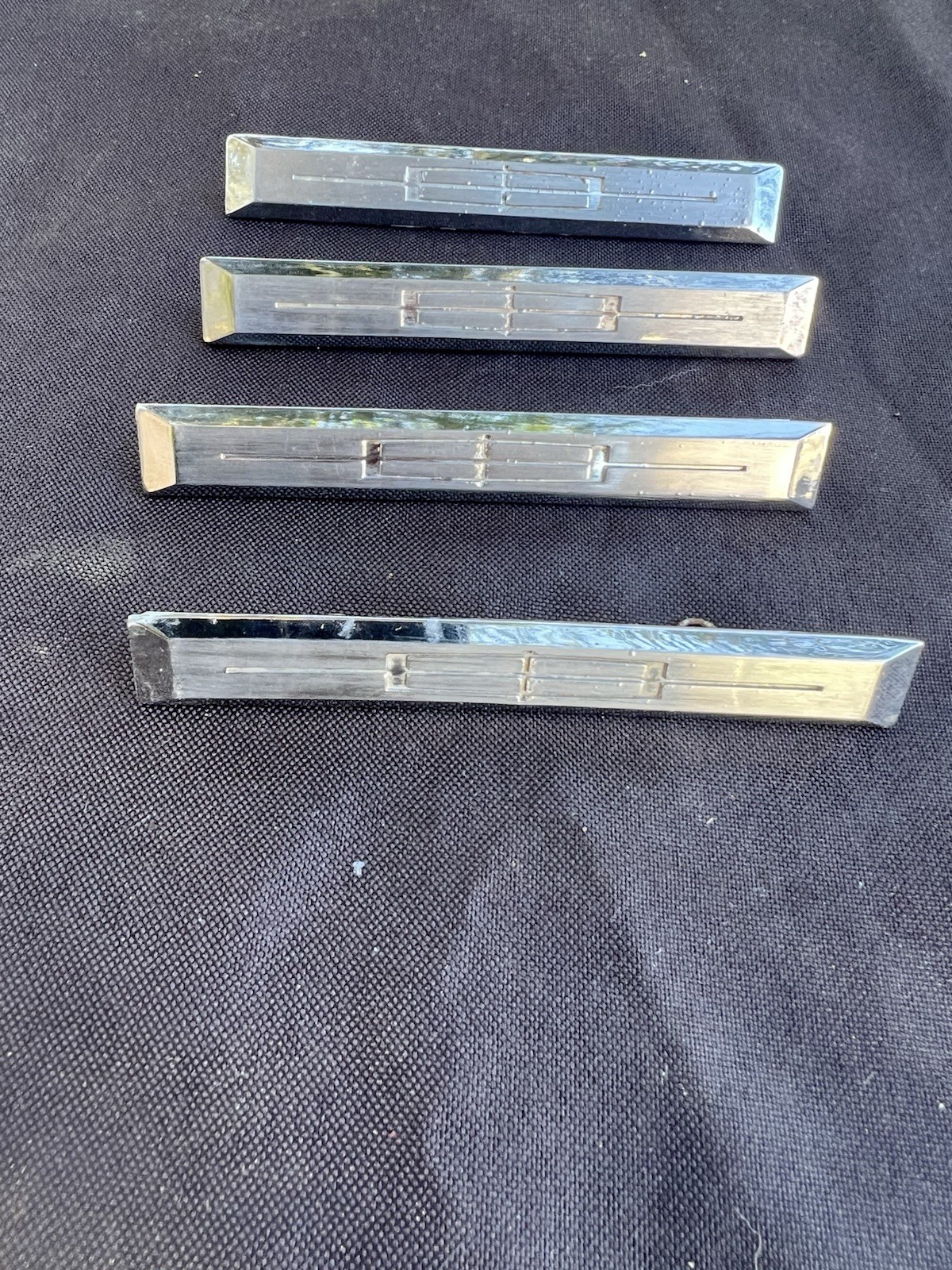 Picture 1 of 6