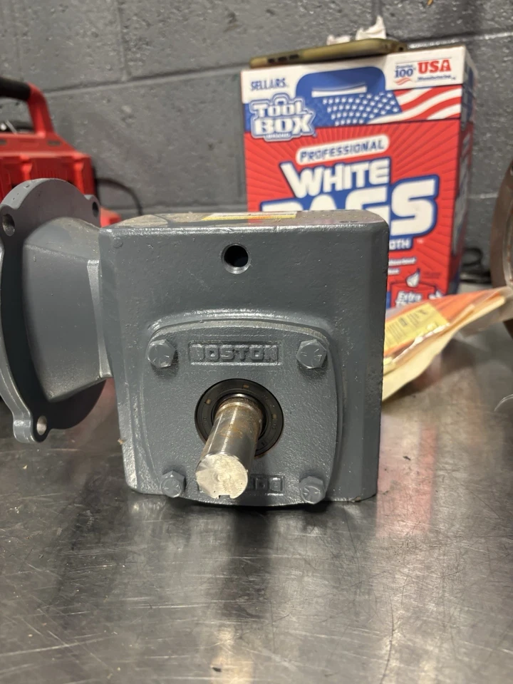 NUEVO SIN CAJA Boston Work Gear Reductor F718-20-B5-J / F71820B5J Reductor de ángulo recto Foto 4 de 4