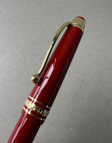 MONTBLANC Meisterstuck Red Rollerball Pen 0.5mm Black Ink with Blue Refill Gift - Picture 5 of 11