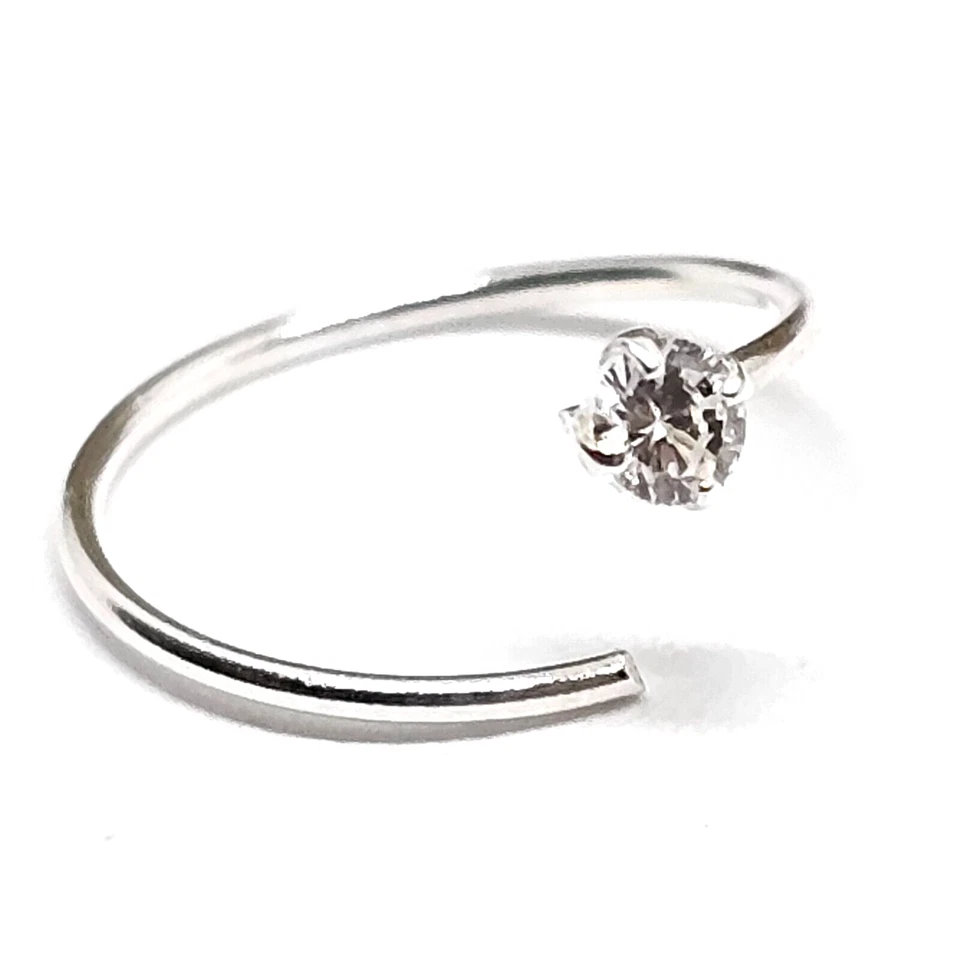 Anello naso 10 mm zirconi 2 mm cerchio pietra preziosa 22 g (0,6 mm) argento ... - Immagine 2 di 4