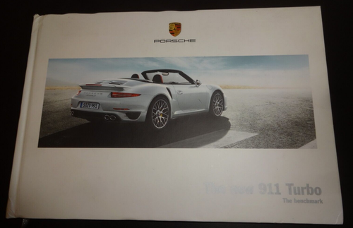 The new 911 Turbo Porsche UK Sales Brochure 2013 - 第 1/5 張圖片