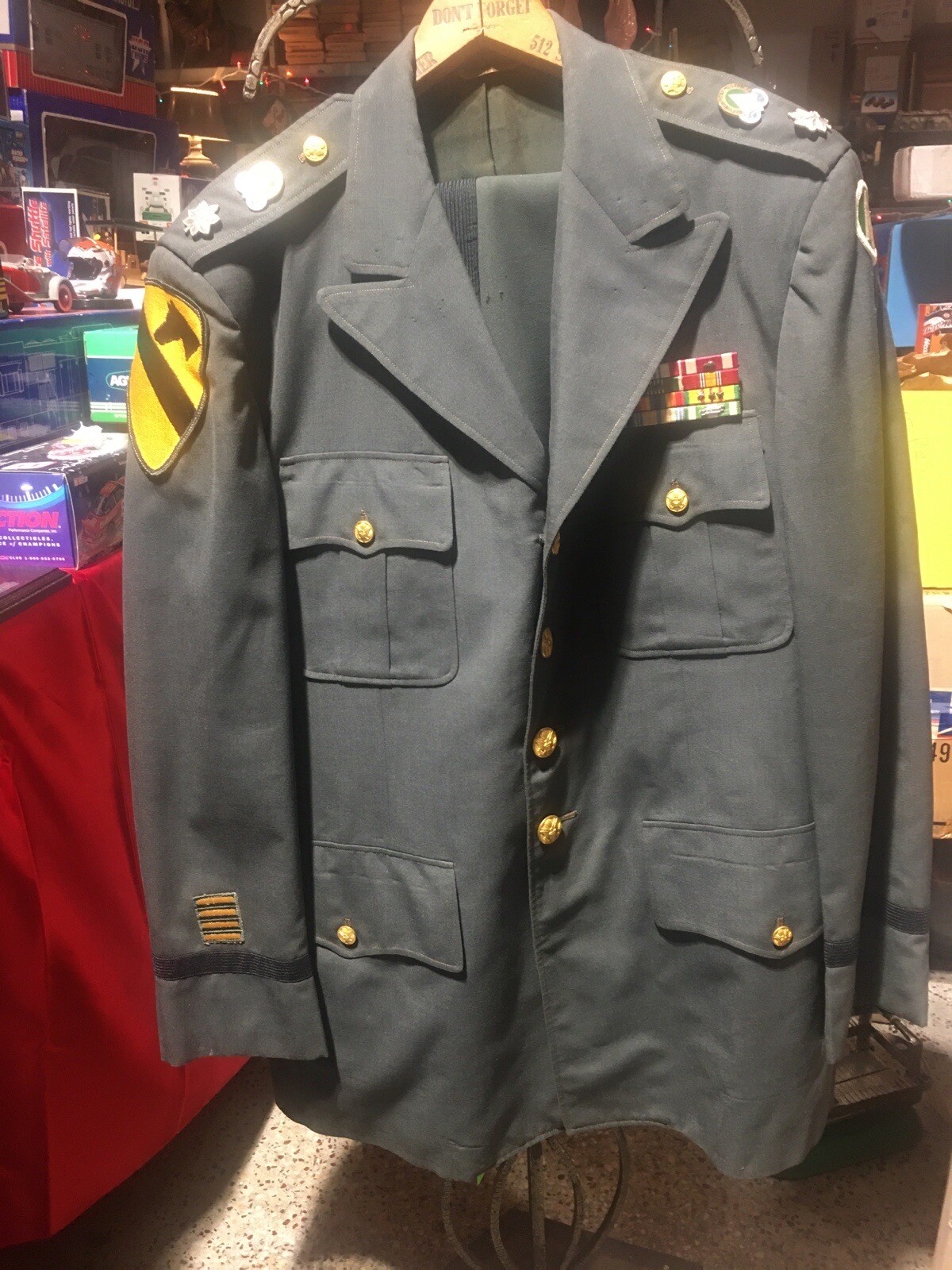 Picture 1 of 24