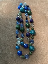 VTG 24  SHADES OF BLUE PLASTIC BEADED NECKLACE-COSTUME JEWELRY