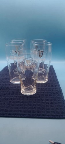 Set Of 5. Guinness Pint Beer Glasses Gold Harp Embossed Gravity Style - Picture 3 of 13