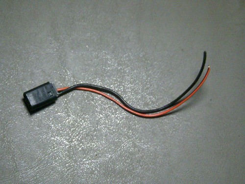 98 1998 Chevy Camaro Rear Power Hatch Latch Release Pigtail Wires - Foto 1 di 3