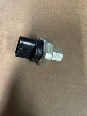 new ACDelco 15-2387 A/C Pressure Cycle Switch GM 25527510 15-2357