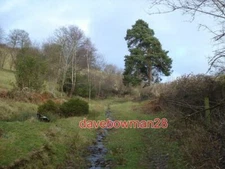 PHOTO  PUBLIC FOOTPATH NORTH OF HONEYHOLE HEADING NORTH-EAST TOWARDS BEDSTONE HI
