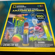 NATIONAL GEOGRAPHIC Mega Science Amazing Reaction Chemistry Set 100+ Experiments