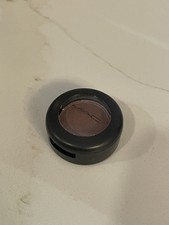 MAC M·A·C Eye Shadow Flirty Number Frost 0....