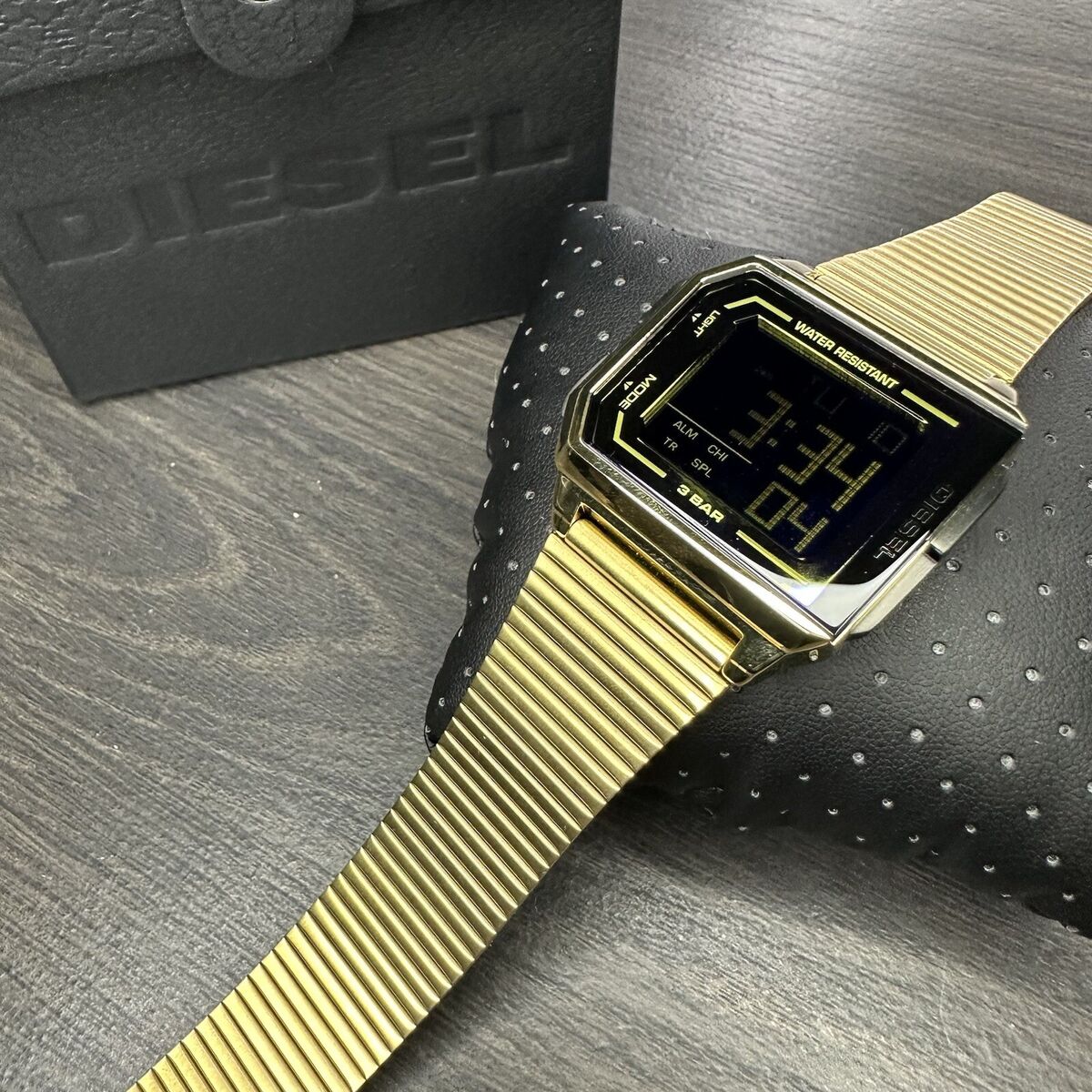 NEW✓ Diesel Chopped Digital Gold-Tone Stainless Steel Watch NEW✓ Diesel Chopped Digital Gold-Tone Stainless Steel Watch