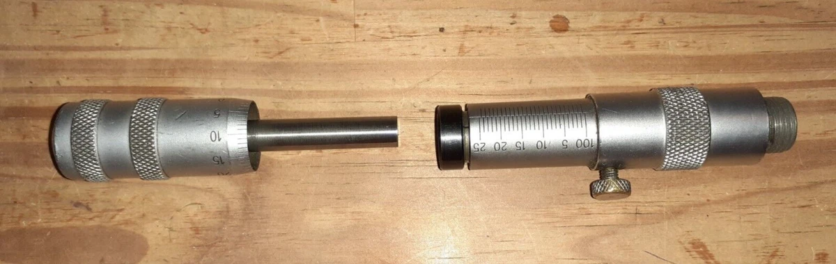 Micromètre De Précision Avec Comparateur, Capacité 0-25mm, Marque CALZEISS JENA