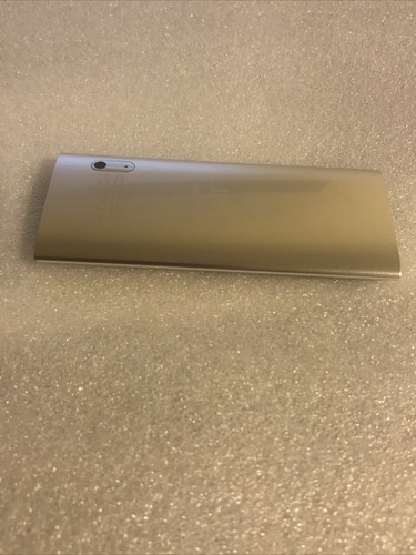 Two Apple iPod Nano 5th Generation. A1320 8GB Blue & Silver FOR PARTS/REPAIR - Picture 15 of 16