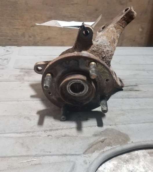 Левый передний шпиндельный кулак водителя для KIA Spectra 2004-2009 годов выпуска - Изображение 3 из 3