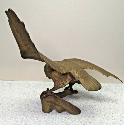 Vintage Brass Look Eagle Sculpture Spread Winged Unknown Maker - Picture 4 of 10