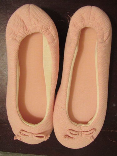 Wishcotton Pink Ballet Flat Cushy Comfort Bow Slippers Women SZ 9-10 NWOB - Picture 2 of 7