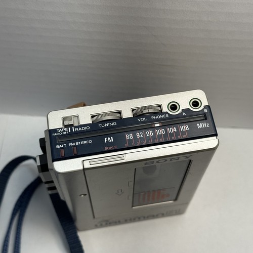 VTG 80's Sony Walkman WM-F1 Cassette Player - New Belt Serviced Fully Functional - Picture 4 of 18