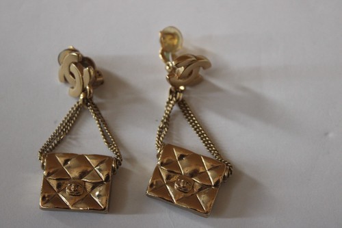 CHANEL Earrings CC Gold 02P Matelasse Bag Swing Clip on Earrings