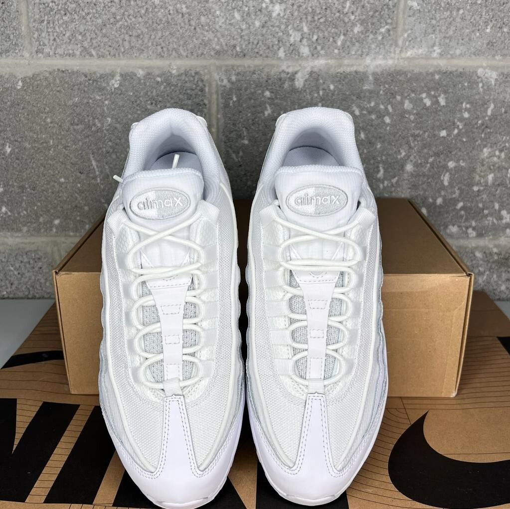 Nike Air Max 95 ホワイト 7.5 Size 7.5 - Nike Air Max 95 Triple White for sale online | eBay