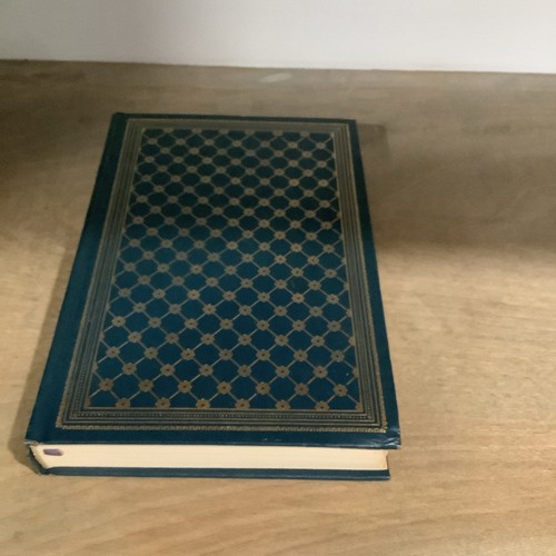 A Tale of Two Cities by Charles Dickens International Collector's Library HC - Picture 2 of 7