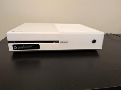 ★美品★Xbox one 500GB 1540 カセット3点付属 Xbox One 500GB Black Console System Model 1540 w/ Controller