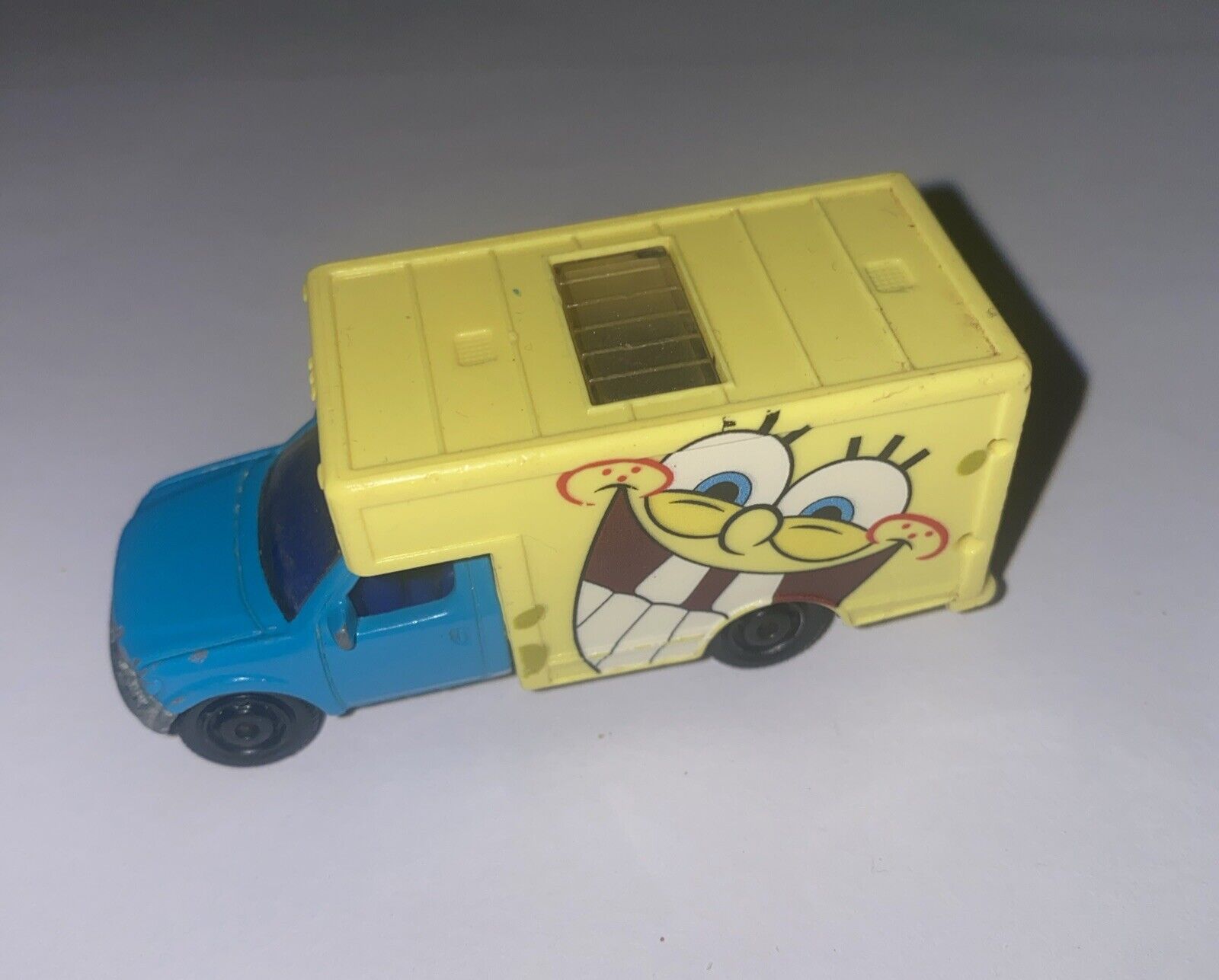 Matchbox Mattel Viacom 2009 Sponge Bob Moving Truck 1:64 Diecast