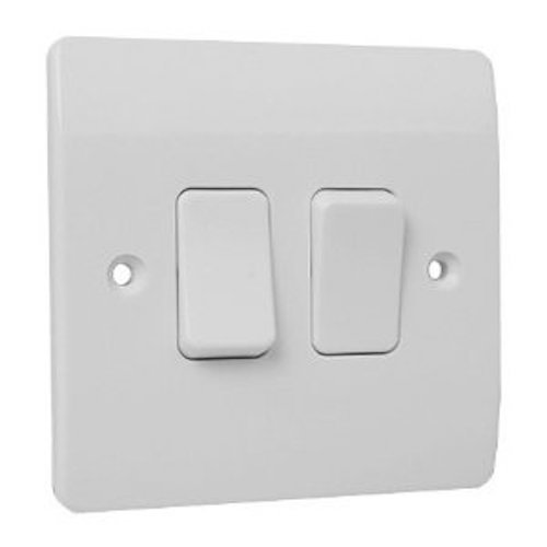 MK K4872 WHI Logic Plus 10A 2 Gang 2 Wege Doppel Doppel Plattenschalter Lichtschalter - Bild 2 von 2